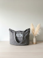 Premium Contrast Shopper — Bold & Functional